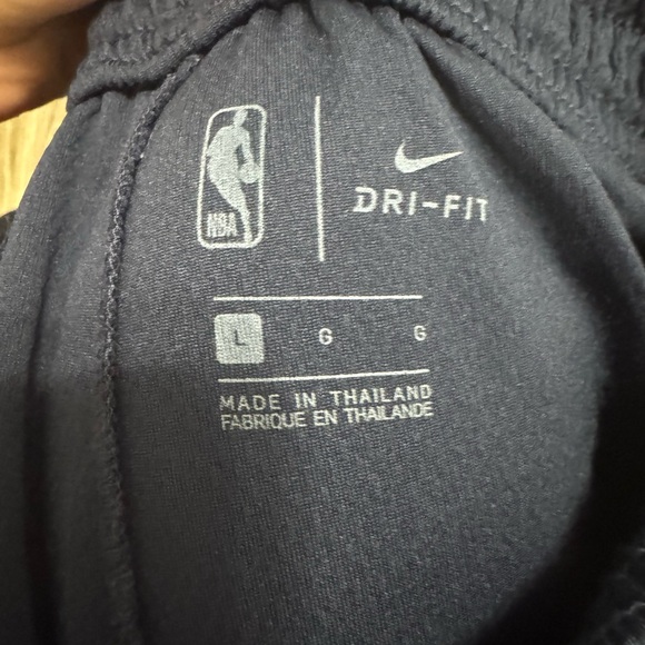 Philadelphia 76ers Men’s Nike NBA shorts - Picture 7 of 7